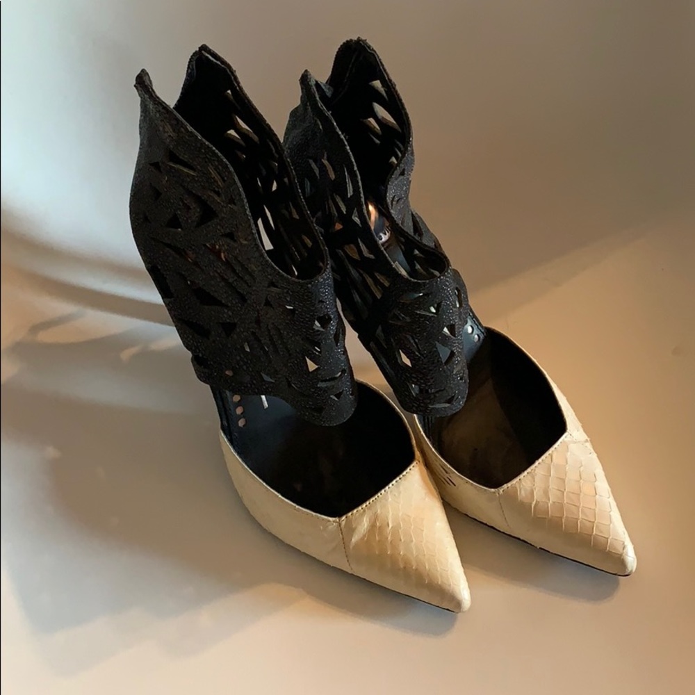 Dolce Vita Snakeskin Heels Size 7.5